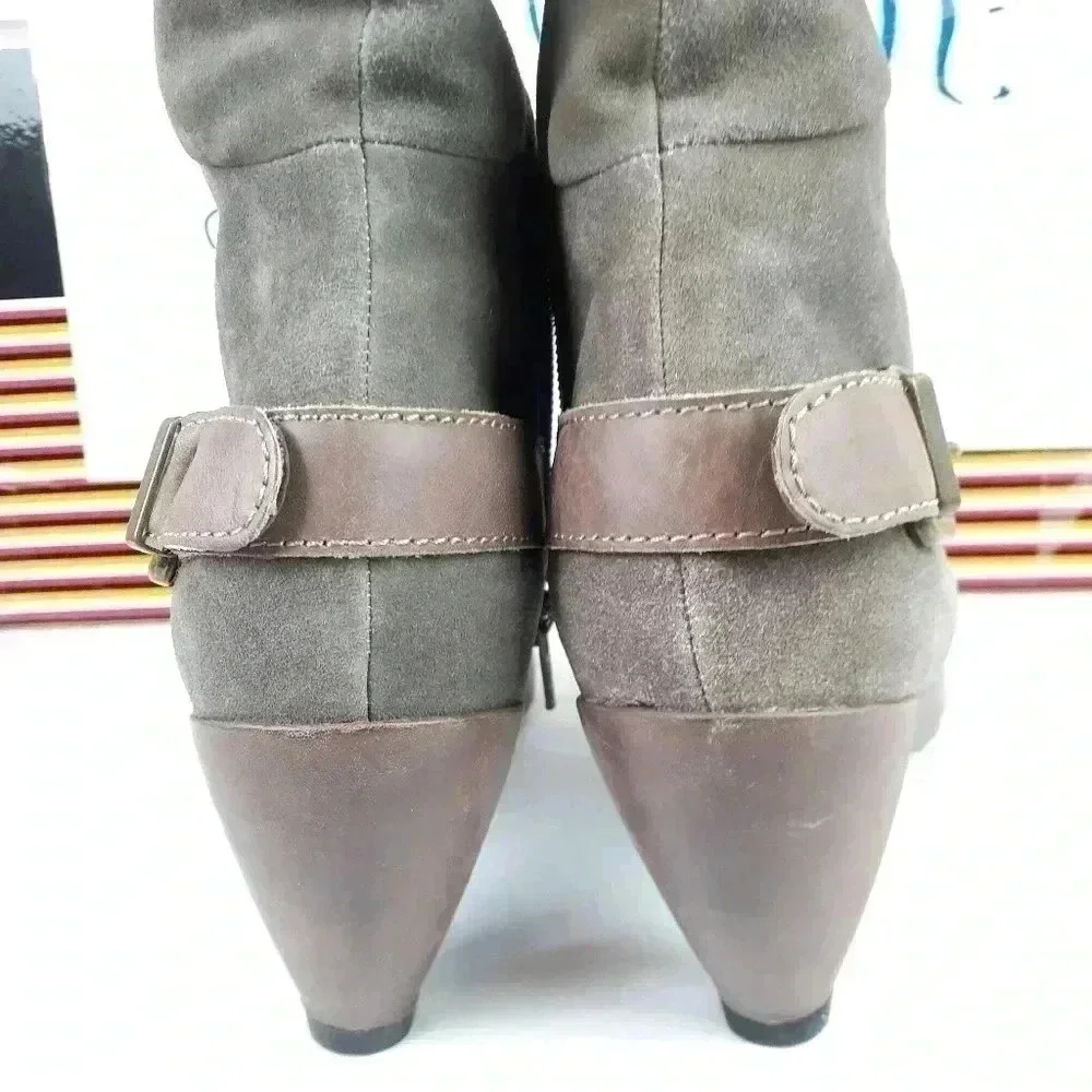 Sachelle- Eclipse Boots Size 7M